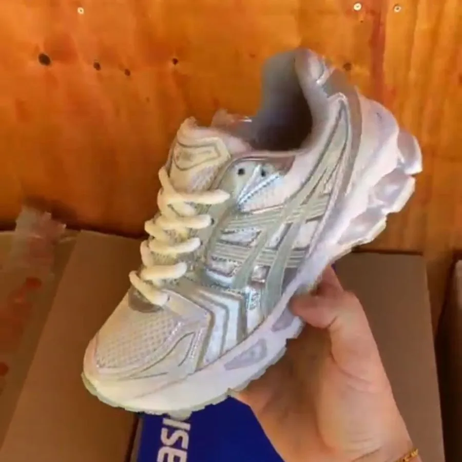 Asics Gel-Kayano 14 prata